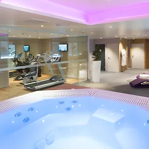 Oceania Ferrand Hotel